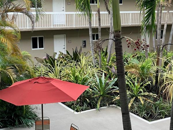 7732 Camino Real #f-104, Unincorporated Dade County, Florida 33143, image 1