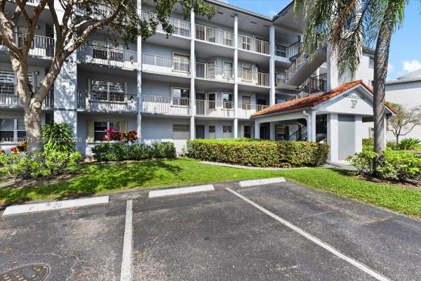 Cambridge At Century Village, 12701 SW 13th St #113F, Pembroke Pines, Florida 33027, image 1
