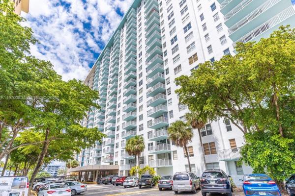 Winston Towers 500, 301 174th St #405, Sunny Isles Beach, Florida 33160, image 1