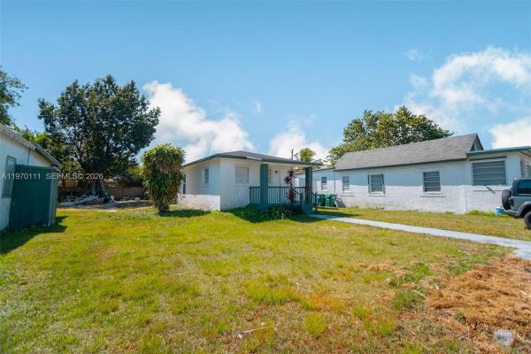 Goulds No HOA, 11740 SW 222nd St, Goulds, Florida 33170, image 2