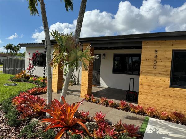 8400 SW 46th St, Unincorporated Dade County, Florida 33155, image 1