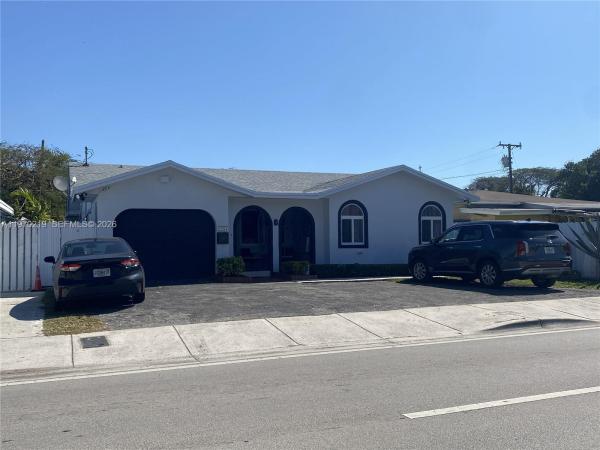 3251 SW 67th Ave, Unincorporated Dade County, Florida 33155, image 1