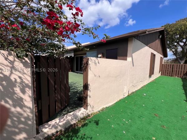 Devon Aire Villas, 11028 SW 123rd Pl, The Crossings, Florida 33186, image 2