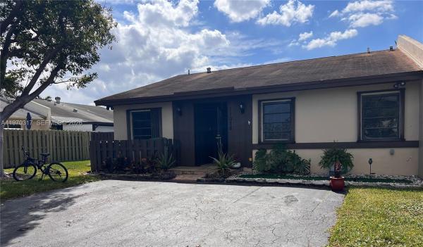 11028 SW 123rd Pl, Unincorporated Dade County, Florida 33186, image 1