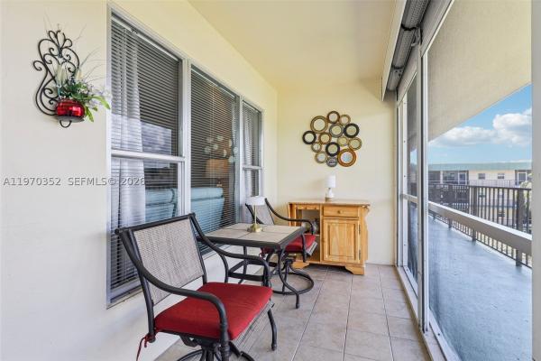 Hampton Gardens, 804 SE 7th St #402, Deerfield Beach, Florida 33441, image 1