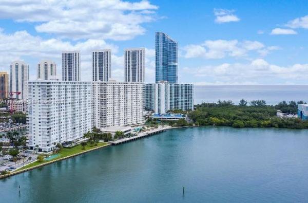 Arlen House Central, 300 Bayview Dr #2101, Sunny Isles Beach, Florida 33160, image 1