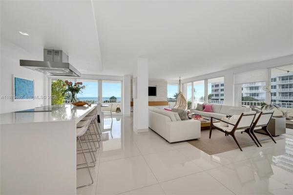 Commodore Club South, 199 Ocean Lane Dr #401, Key Biscayne, Florida 33149, image 2