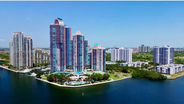 Aventura, Florida 33180, image 1