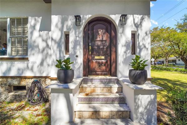 Granada, 603 Minorca Ave, Coral Gables, Florida 33134, image 1