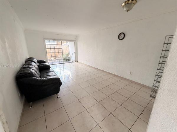 Olas Azules, 941 NE 169th St #120, North Miami Beach, Florida 33162, image 3