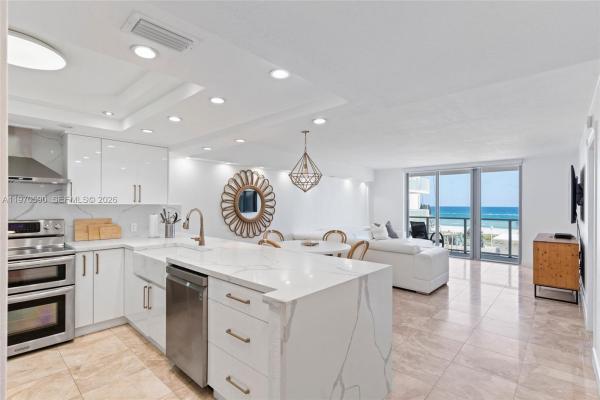 Arlen Beach, 5701 Collins Ave #310, Miami Beach, Florida 33140, image 1