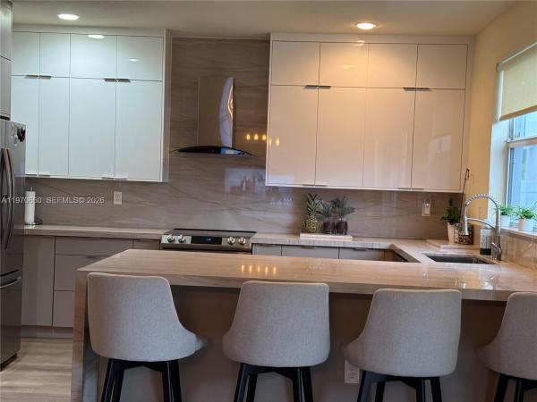 Kendall Commons Residential, 17012 SW 91st Ter, Kendall, Florida 33196, image 2