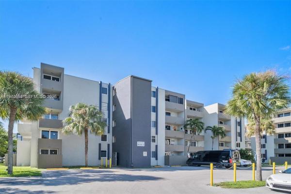 Samari Lake East, 10090 NW 80th Ct #1206, Hialeah Gardens, Florida 33016, image 1