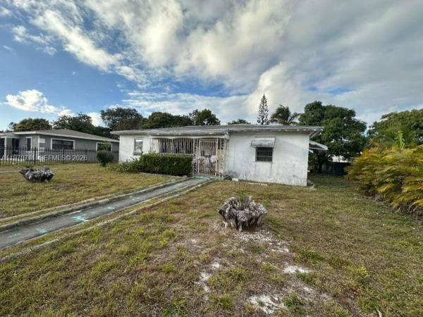 Norwood, 521 NW 189th Ter, Miami Gardens, Florida 33169, image 1
