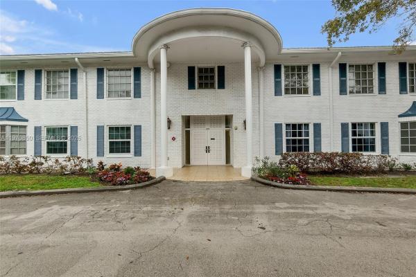 Imperial Point Colonnades, 2180 NE 67th St #723, Fort Lauderdale, Florida 33308, image 1