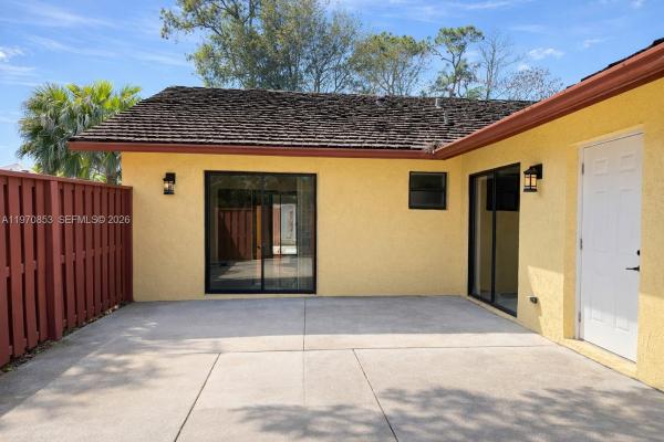 Sugar Pond Manor, 1186 Periwinkle Pl #-, Wellington, Florida 33414, image 1