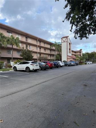 Huntington Lakes 4, 7321 Amberly Ln #302, Delray Beach, Florida 33446, image 2