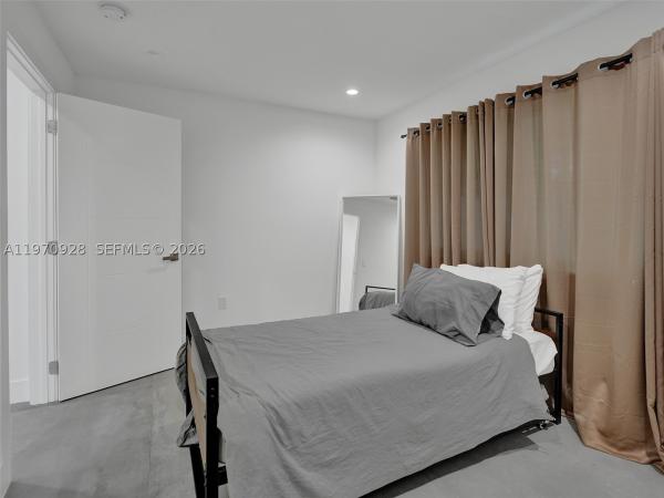 Croissant Park, 417 SW 15th St, Fort Lauderdale, Florida 33315, image 3