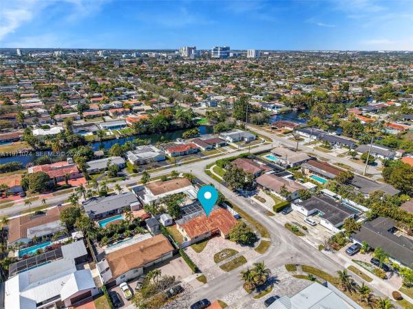 Westbrooke, 1630 SW 98th Ct, University Park, Florida 33165, image 3