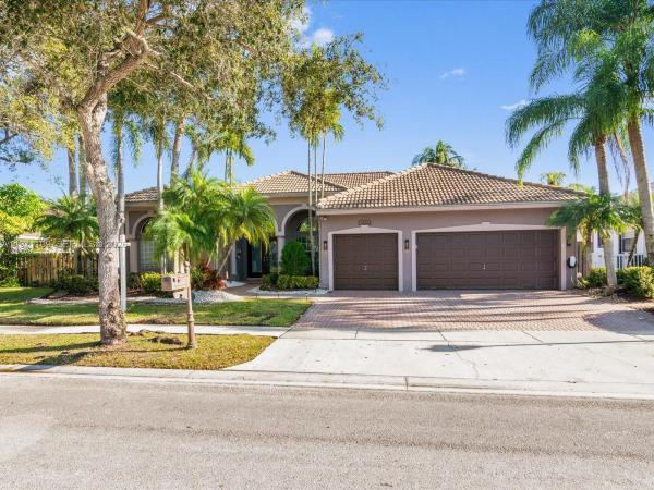 Majestic Bay, 2221 NW 129th Ter, Pembroke Pines, Florida 33028, image 1