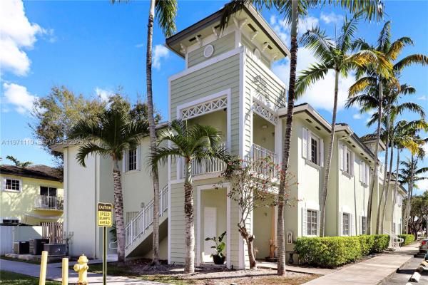 Caribbean Isles Villas, 373 NE 26th Pl #201, Homestead, Florida 33033, image 1