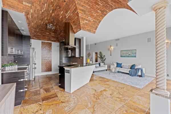 The Consulate, 1900 Consulate Pl #2205, West Palm Beach, Florida 33401, image 1