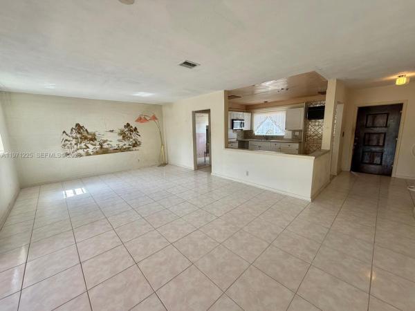 Norwood, 1020 NW 197th Ter, Miami Gardens, Florida 33169, image 2