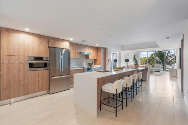 Bay Harbor Islands Residential, 10281 W Bay Harbor Dr #504, Bay Harbor Islands, Florida 33154, image 1