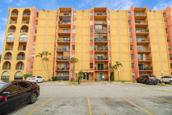 Sunset Villas, 4717 NW 7th St #604-10, Miami, Florida 33126, image 2