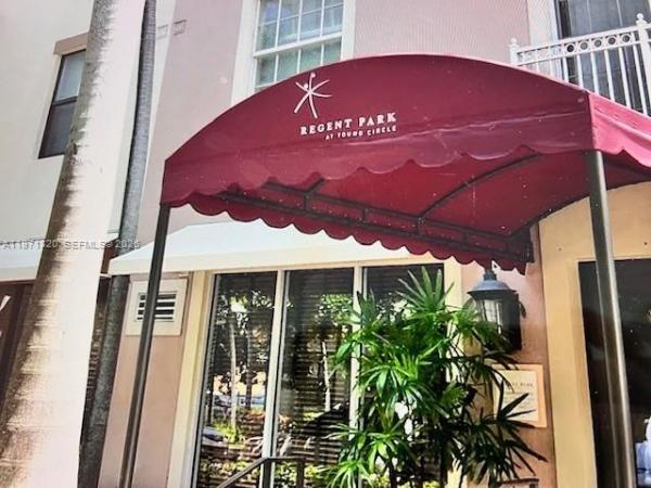 Regent Park At Young Circle, 1900 Van Buren St #120B, Hollywood, Florida 33020, image 1