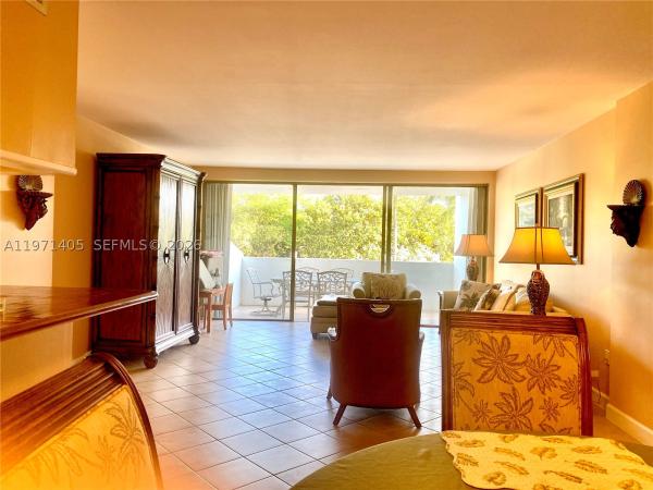 Commodore Club East, 177 Ocean Lane Dr #204, Key Biscayne, Florida 33149, image 2