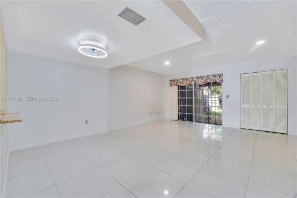 Barbella, 5433 NW 169th St, Miami Gardens, Florida 33055, image 3