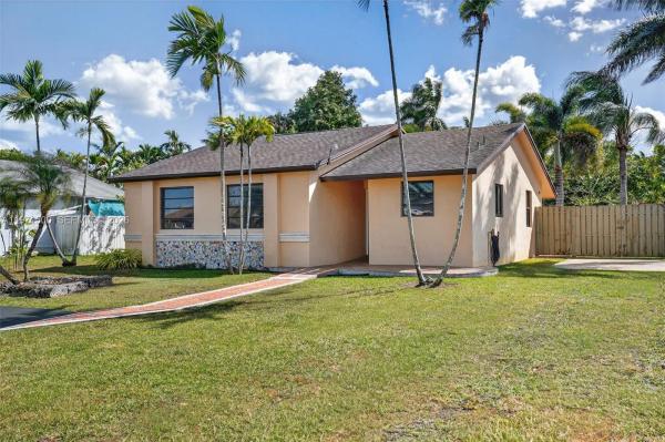 Sabal Pointe, 12580 SW 248th Ter, Princeton, Florida 33032, image 3