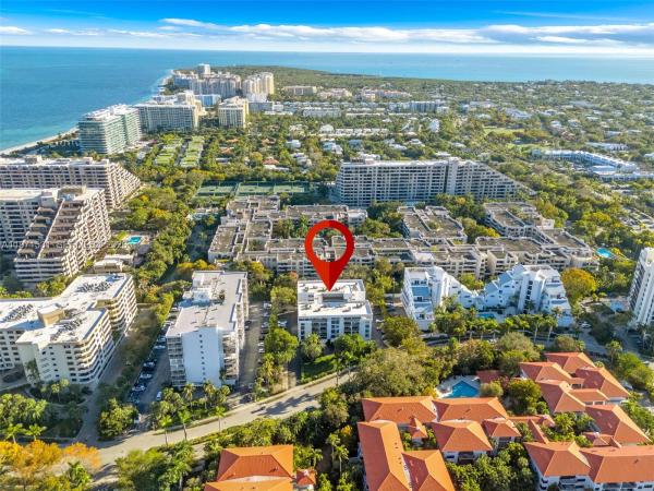 Key Biscayne One Hundred, 100 Ocean Lane Dr #301, Key Biscayne, Florida 33149, image 1