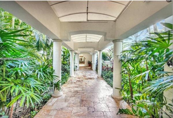 Mediterranean Village, 3900 Island Blvd #B308, Aventura, Florida 33160, image 1