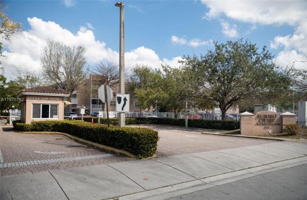 8421 NW 8th St #203, Unincorporated Dade County, Florida 33126, image 1