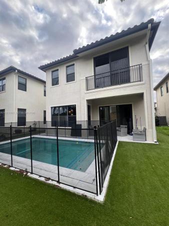 Bonterra, 9909 W 32nd Ln, Hialeah, Florida 33018, image 1