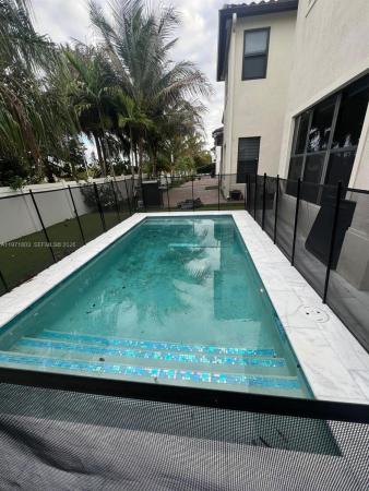 Bonterra, 9909 W 32nd Ln, Hialeah, Florida 33018, image 2