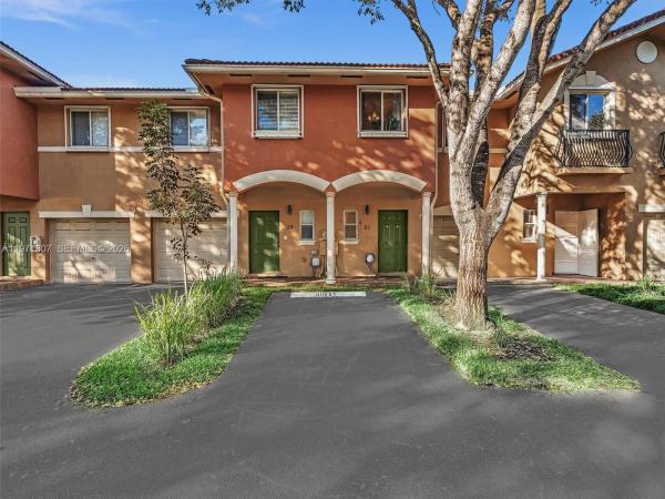 Bella Villagio, 21 SE 3rd Ave, Hallandale Beach, Florida 33009, image 1