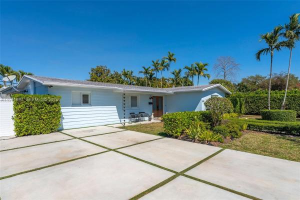 Lake Park, 8311 SW 47th St, Olympia Heights, Florida 33155, image 2