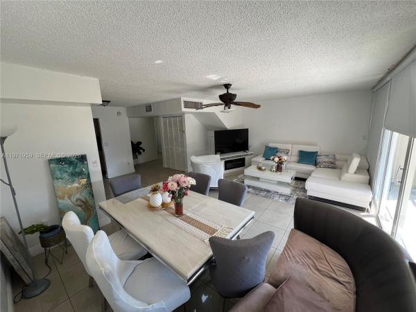9240 Fontainebleau Blvd #207, Unincorporated Dade County, Florida 33172, image 1