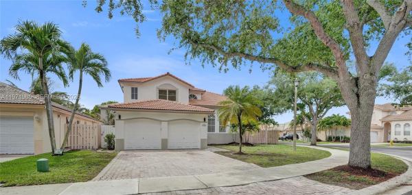 Royal Palm, 14422 N Royal Cove Cir, Davie, Florida 33325, image 3