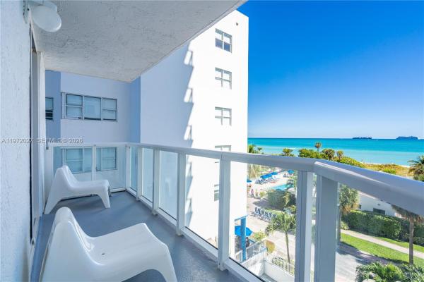 The Royal Club, 2457 Collins Ave #503, Miami Beach, Florida 33140, image 2