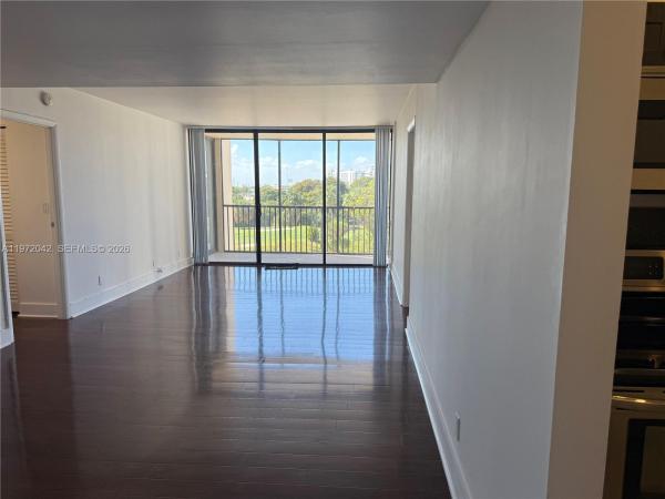 Coronado Tower 1, 20335 W Country Club Dr #502, Aventura, Florida 33180, image 1