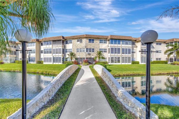 Gladiola Gardens, 4801 NW 34th St #602, Lauderdale Lakes, Florida 33319, image 2