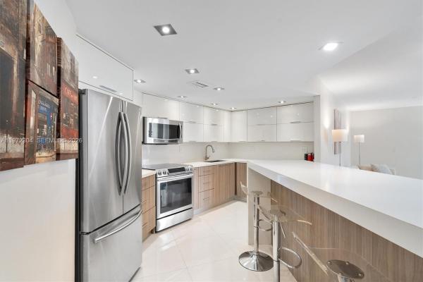 Towers Of Oceanview South, 600 Parkview Dr #412, Hallandale Beach, Florida 33009, image 1