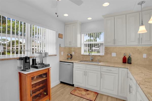 Country Manors, 841 Meadowlark Ln, Delray Beach, Florida 33445, image 3