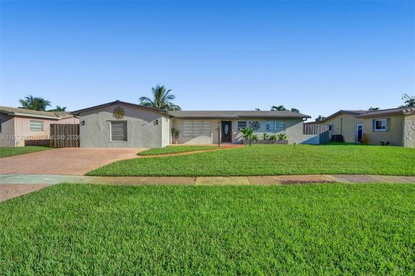 Pasadena Lakes, 8521 Pasadena Blvd, Pembroke Pines, Florida 33024, image 1