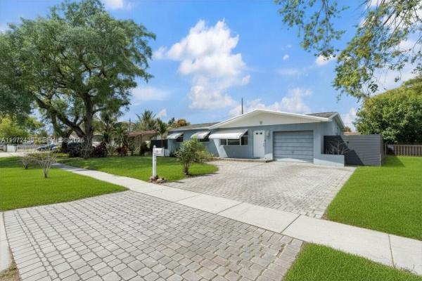 Boulevard Heights, 710 N 65th Ter, Hollywood, Florida 33024, image 1