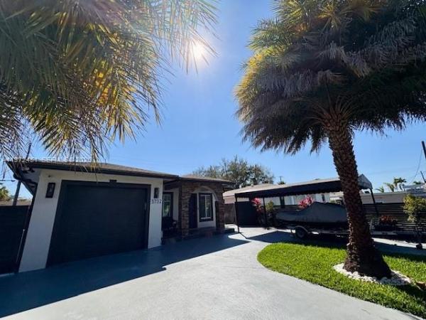 West Carver Ranches, 5732 Fletcher St #5732, Hollywood, Florida 33023, image 1